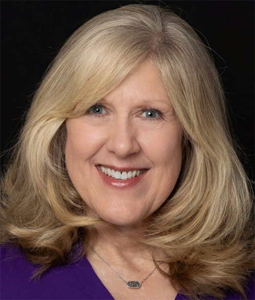 Kristin Linscott portrait